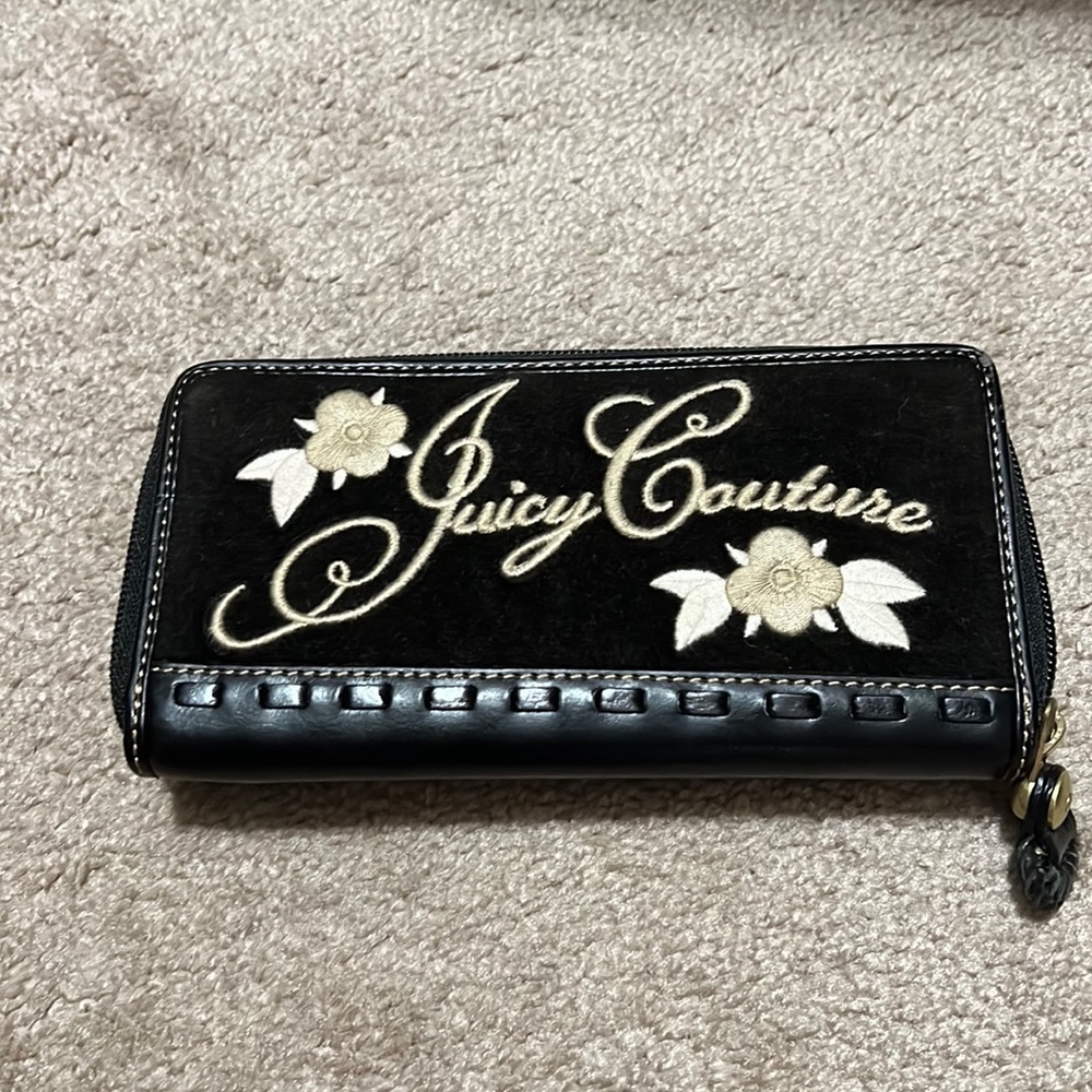 Juicy Couture 2000s wallet